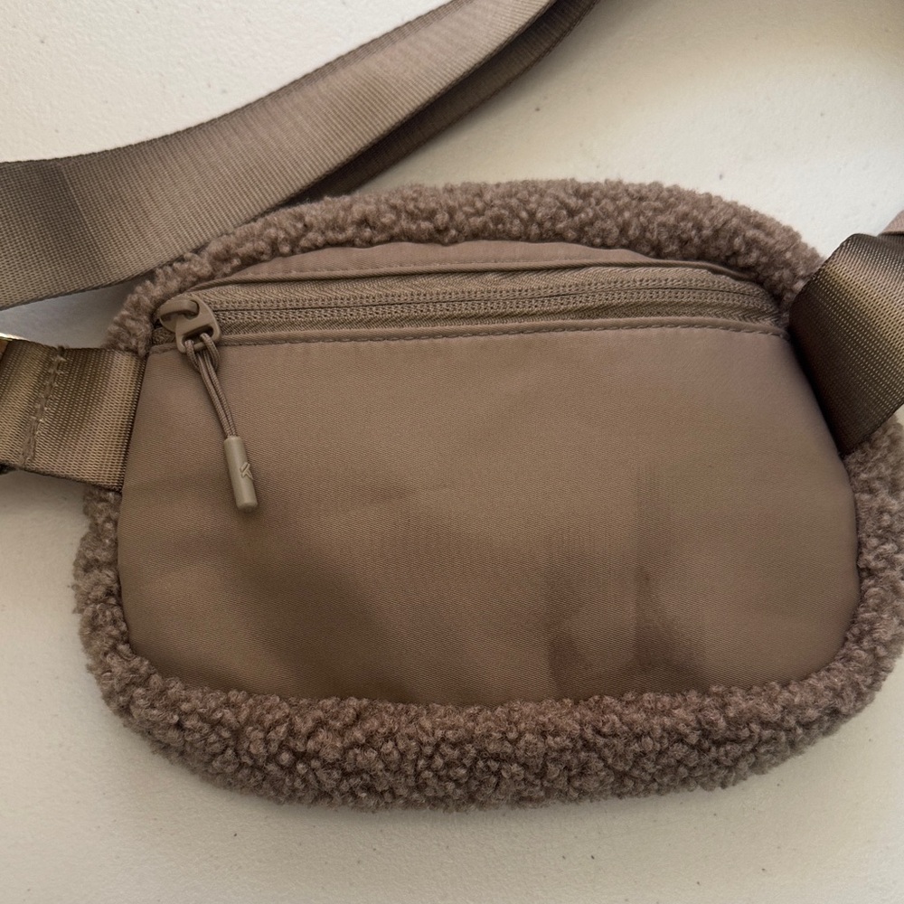 Brown Sherpa Belt Bag - Picture 4 of 6